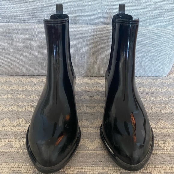 Jeffrey Campbell Chelsea Rain Boots 💕 - Picture 2 of 4